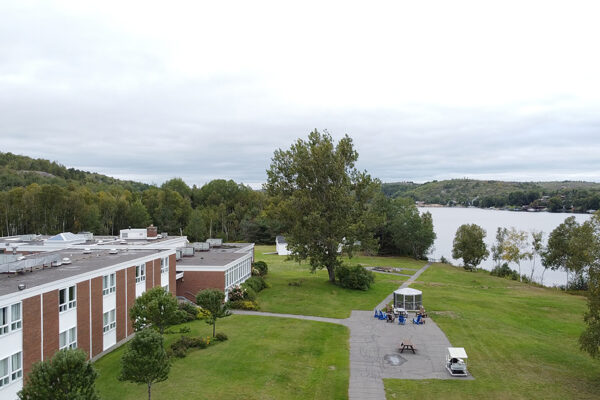 Airial__0005_Layer 4